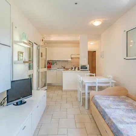Villa Cambretta Con Giardino, Posto Auto E A Due Passi Dal Mare *